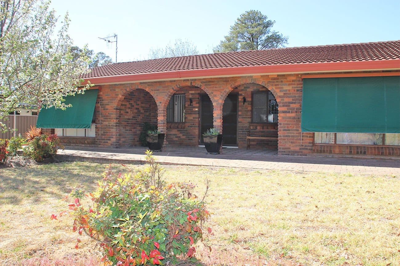 7 Belar Street, Coonabarabran - Thumbnail 2