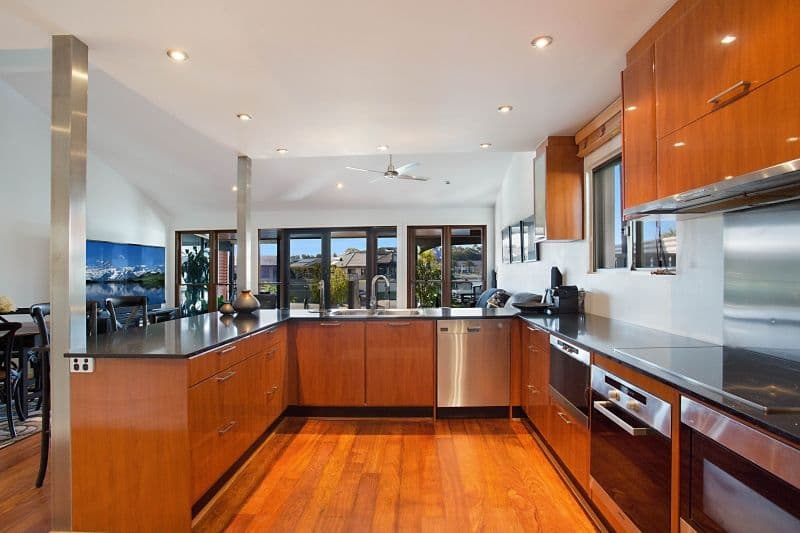69 Campbell Street, Sorrento QLD 4217, Sorrento - Thumbnail 4