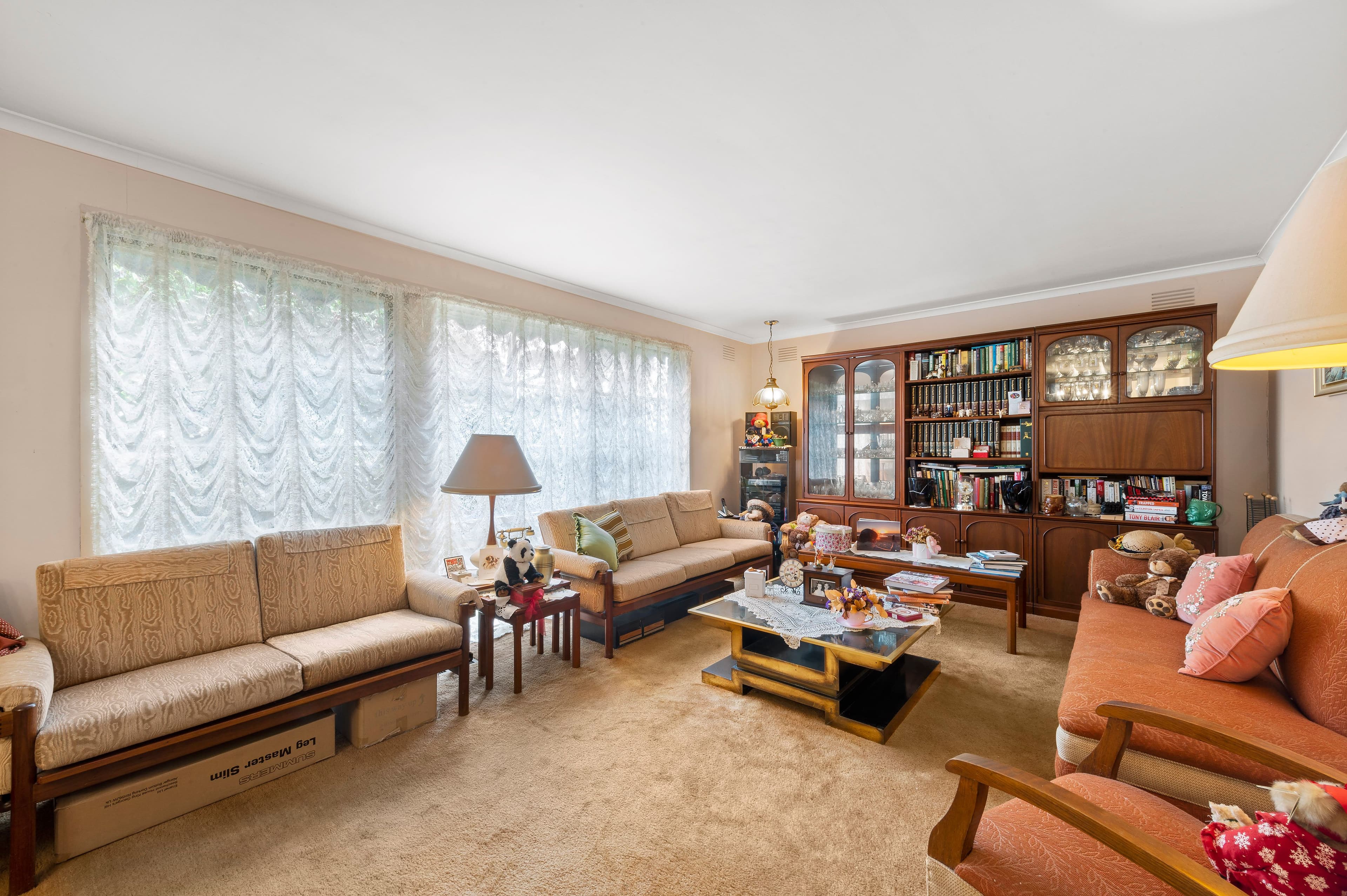 11 Edgeware Court, Wantirna VIC 3152, Wantirna - Thumbnail 2