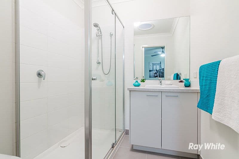 9 Jutland Close, Clyde North VIC 3978, Clyde North - Thumbnail 7