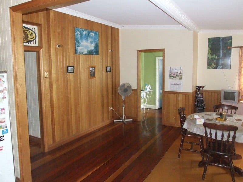 16 Toowoomba Road, CROWS NEST QLD 4355, Crows Nest - Thumbnail 4