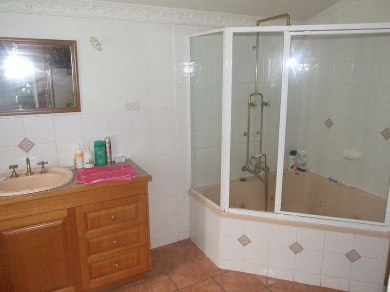 16 Toowoomba Road, CROWS NEST QLD 4355, Crows Nest - Thumbnail 7