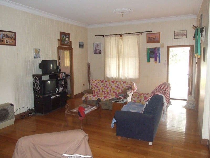 16 Toowoomba Road, CROWS NEST QLD 4355, Crows Nest - Thumbnail 8