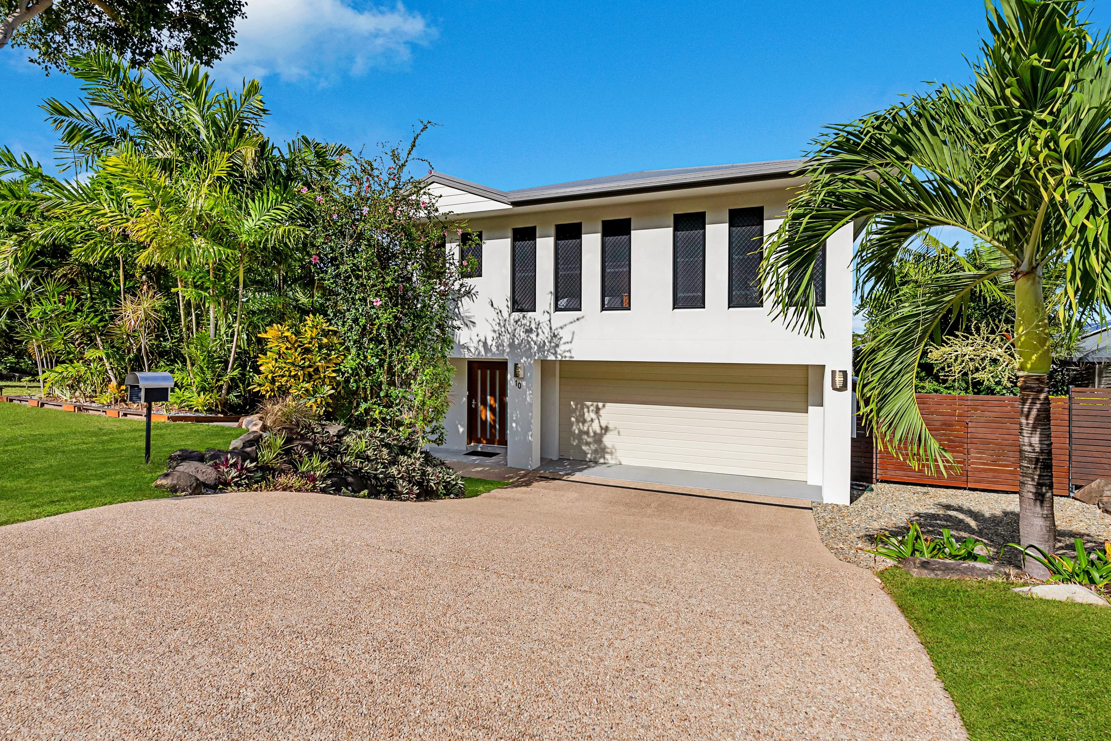 10 Retreat Close, Palm Cove QLD 4879, Palm Cove - Thumbnail 3