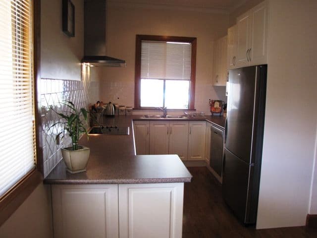 12 Fourth Street, LOXTON SA 5333, Loxton - Thumbnail 3