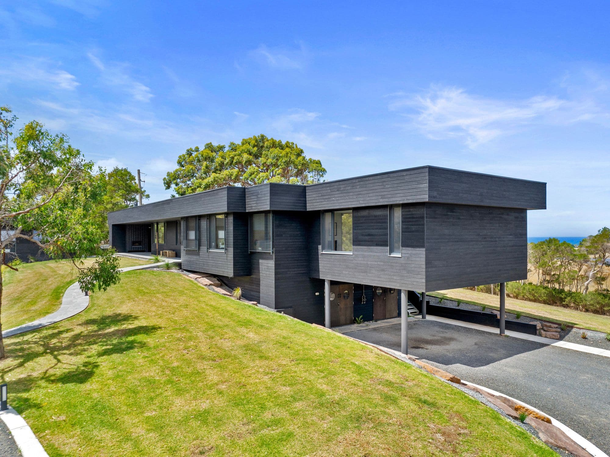 171 Albert Ruttle Drive, Inverloch VIC 3996, Inverloch - Thumbnail 2
