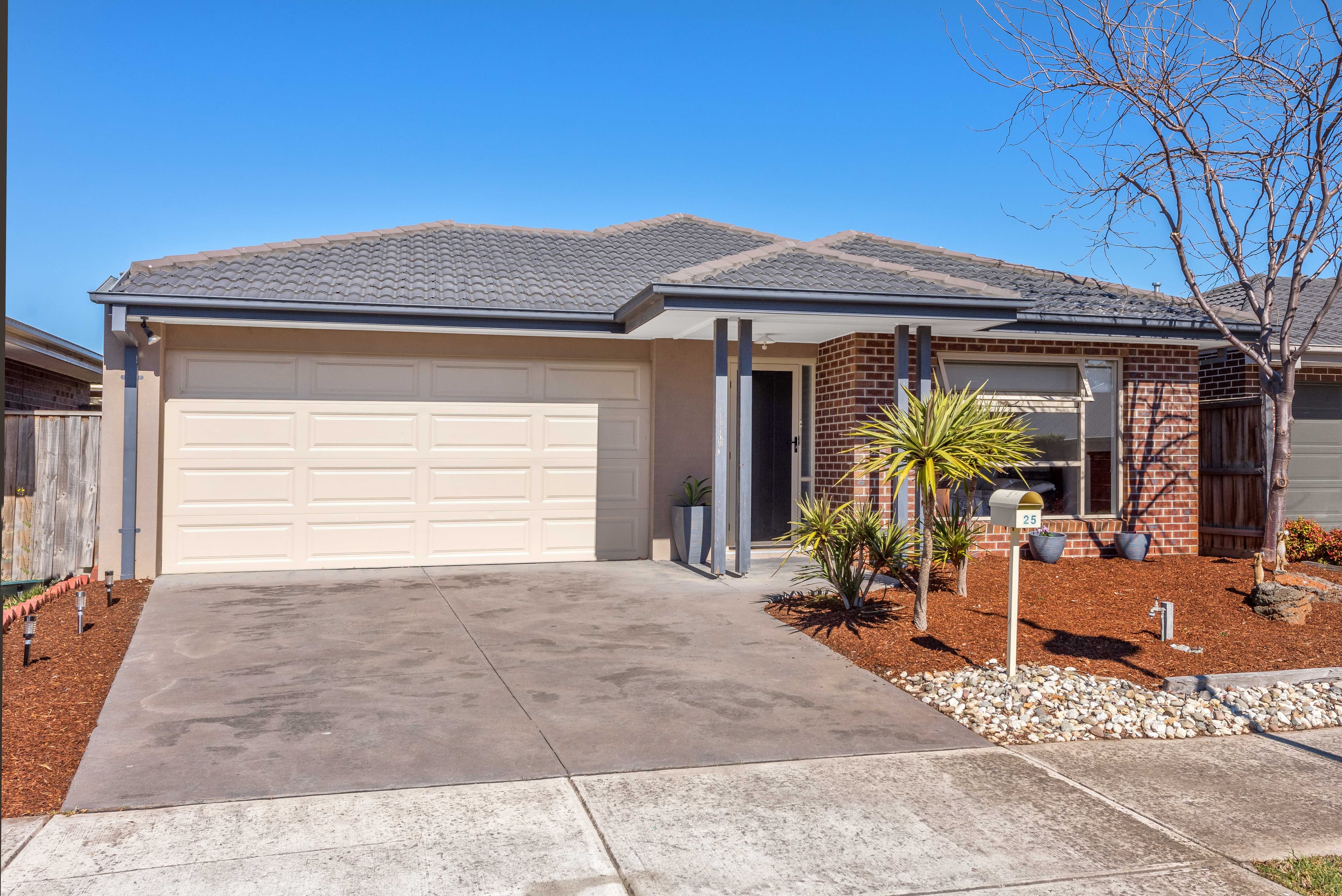 25 Bower Way, Doreen VIC 3754, Doreen - Thumbnail 2