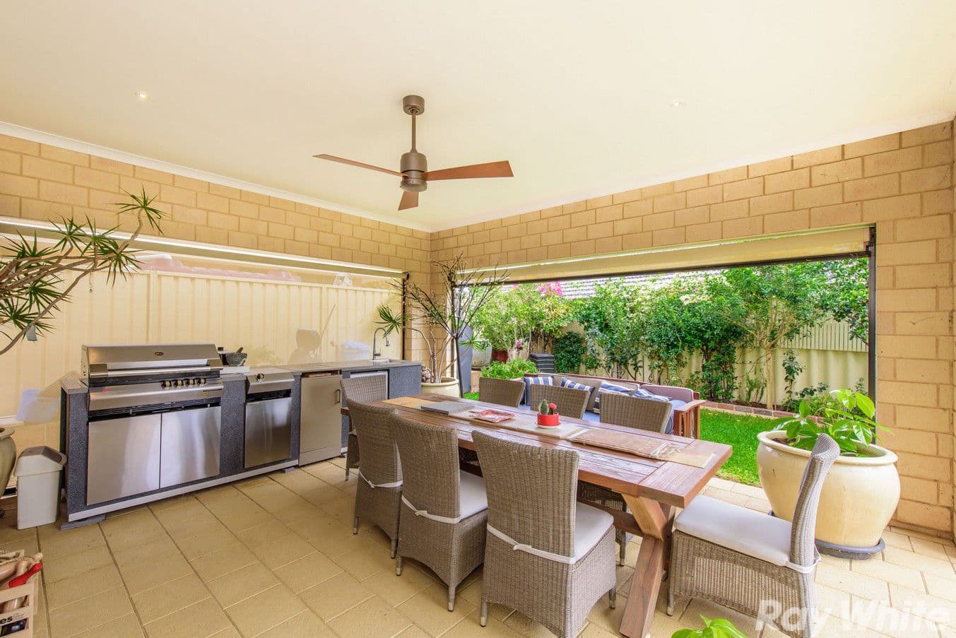 4 Fisher Cove, Mount Tarcoola WA 6530, Mount Tarcoola - Thumbnail 2