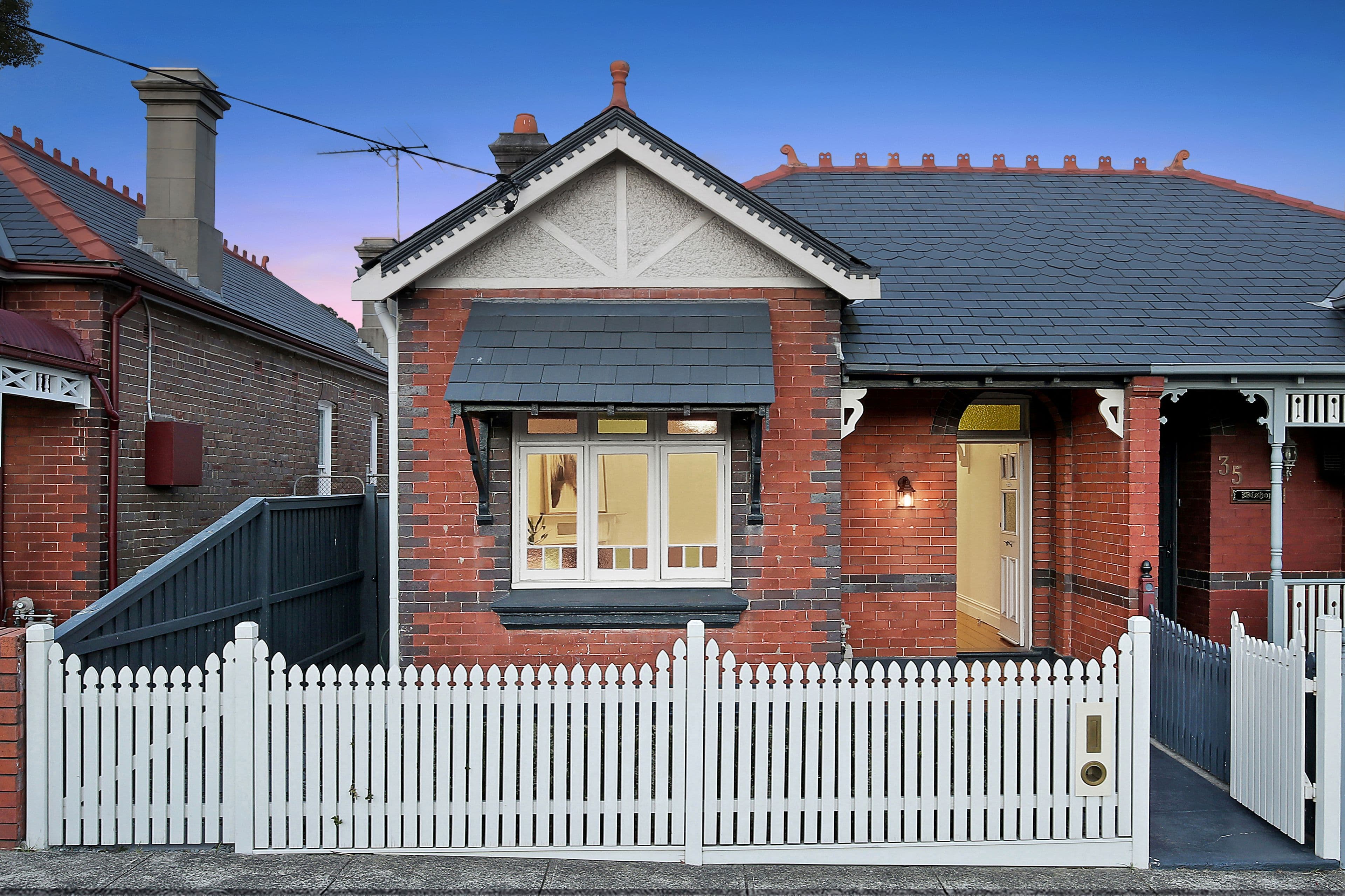 37 Bishop Street, Petersham - Thumbnail 3