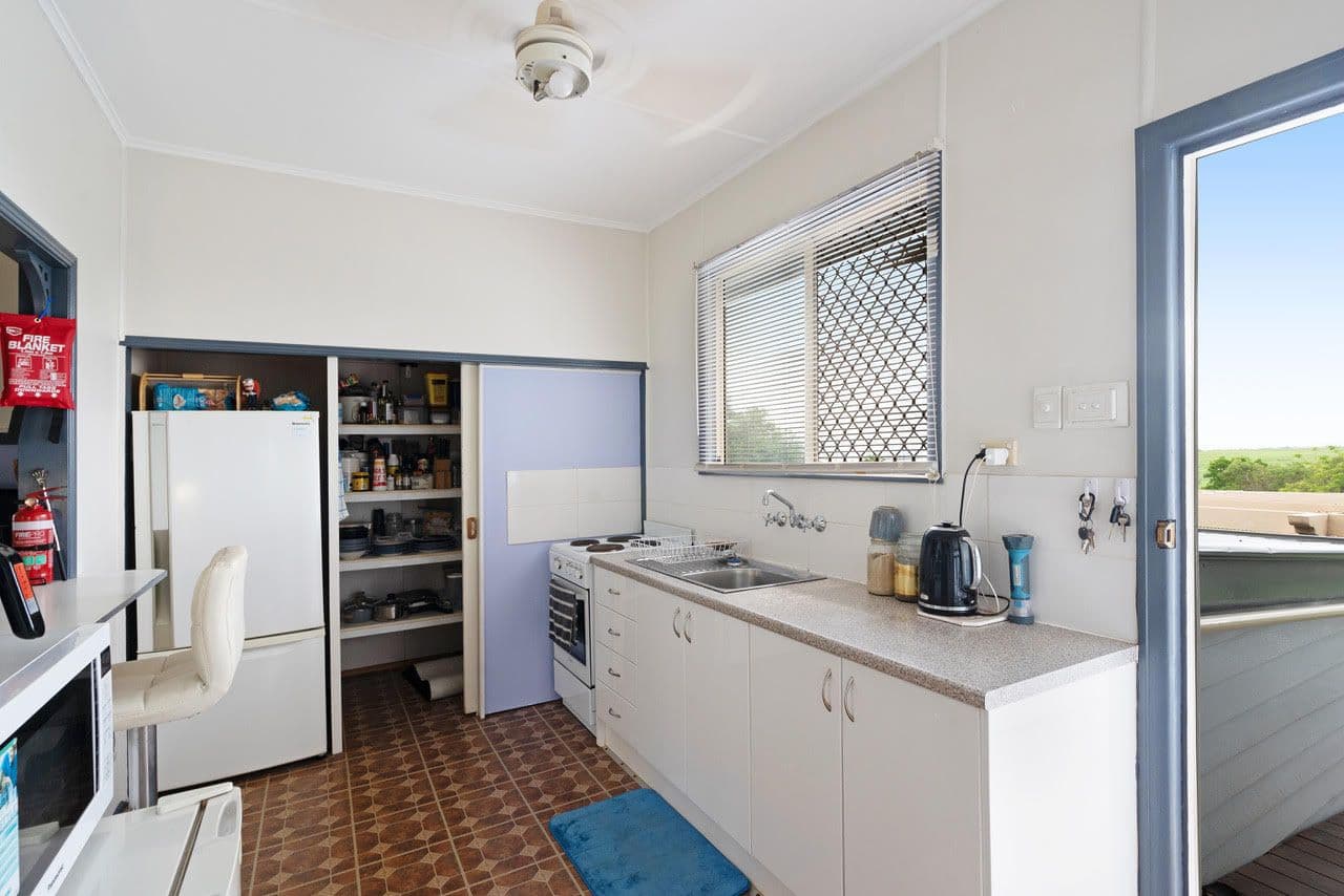 30 Churchill Street, Childers QLD 4660, Childers - Thumbnail 5