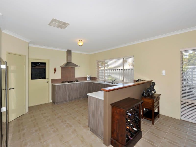 23 Corymbia Green, BALDIVIS WA 6171, Baldivis - Thumbnail 5