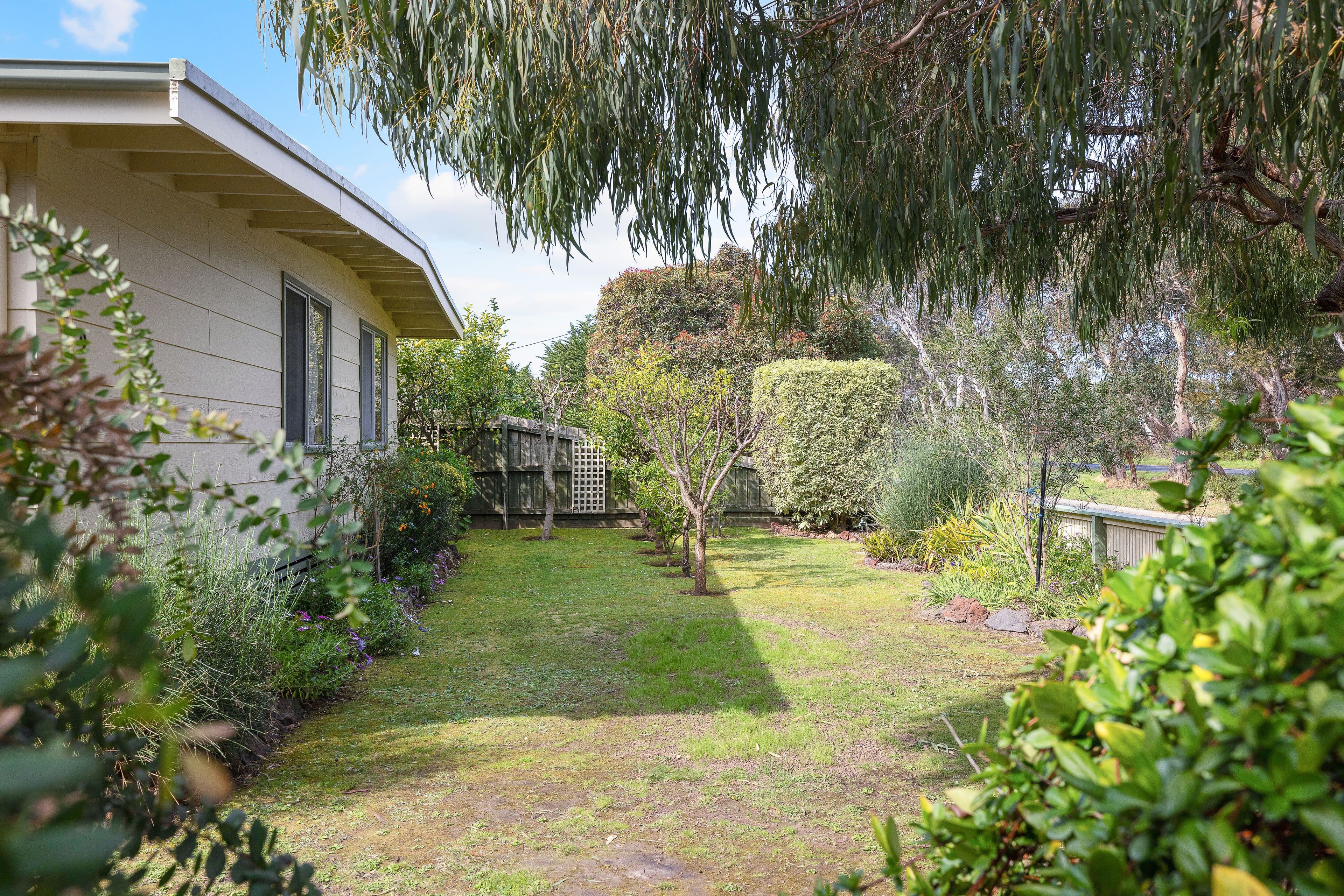 9 Ventnor Road, Cowes VIC 3922, Cowes - Thumbnail 2