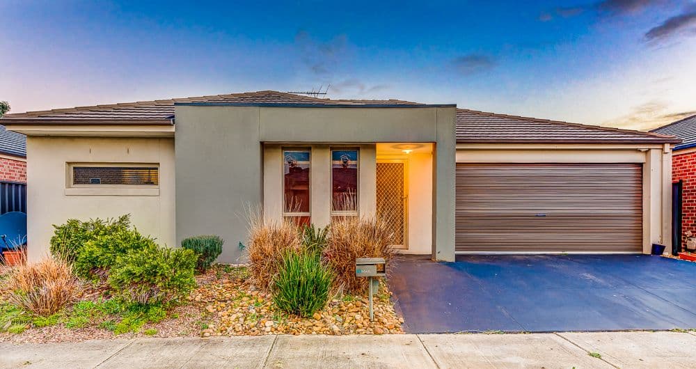 10 Beltana Avenue, Tarneit VIC 3029, Tarneit - Thumbnail 2