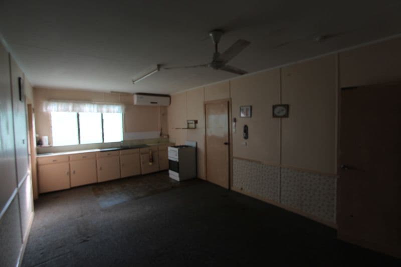 6 Bentwell Street, Charleville QLD 4470, Charleville - Thumbnail 3