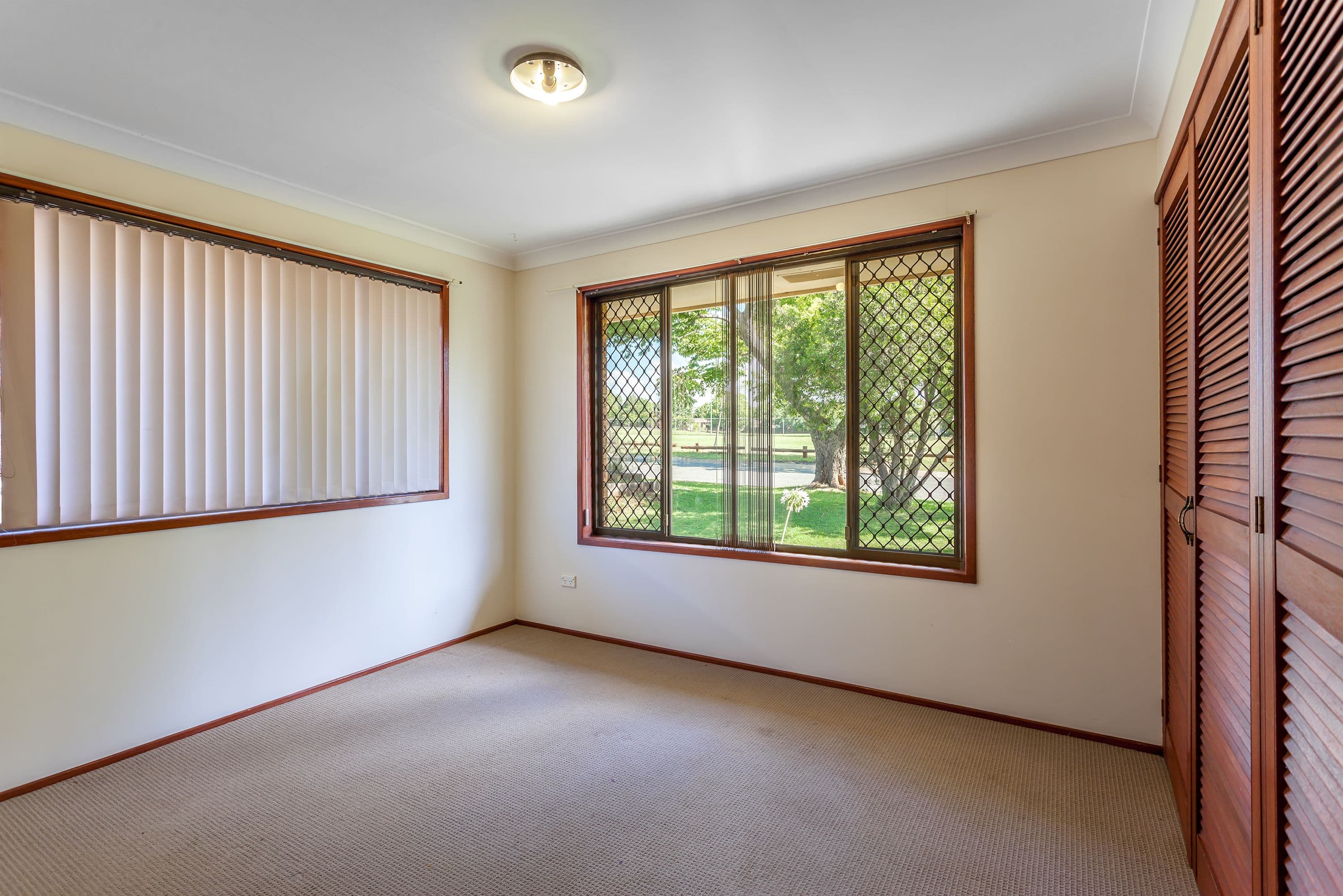 15 Damian Crescent, Kearneys Spring QLD 4350, Kearneys Spring - Thumbnail 6