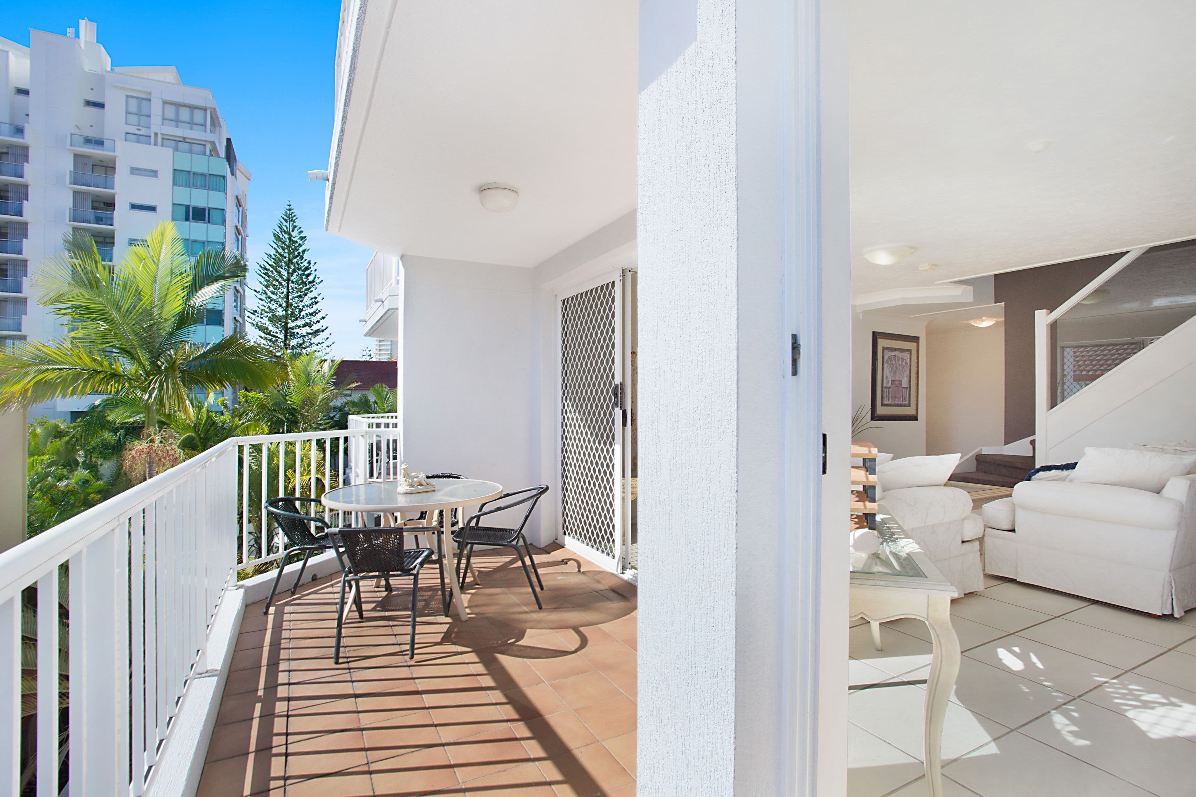 6 'Reef Pearl' 10 Jubilee Avenue, Broadbeach QLD 4218, Broadbeach - Image 1