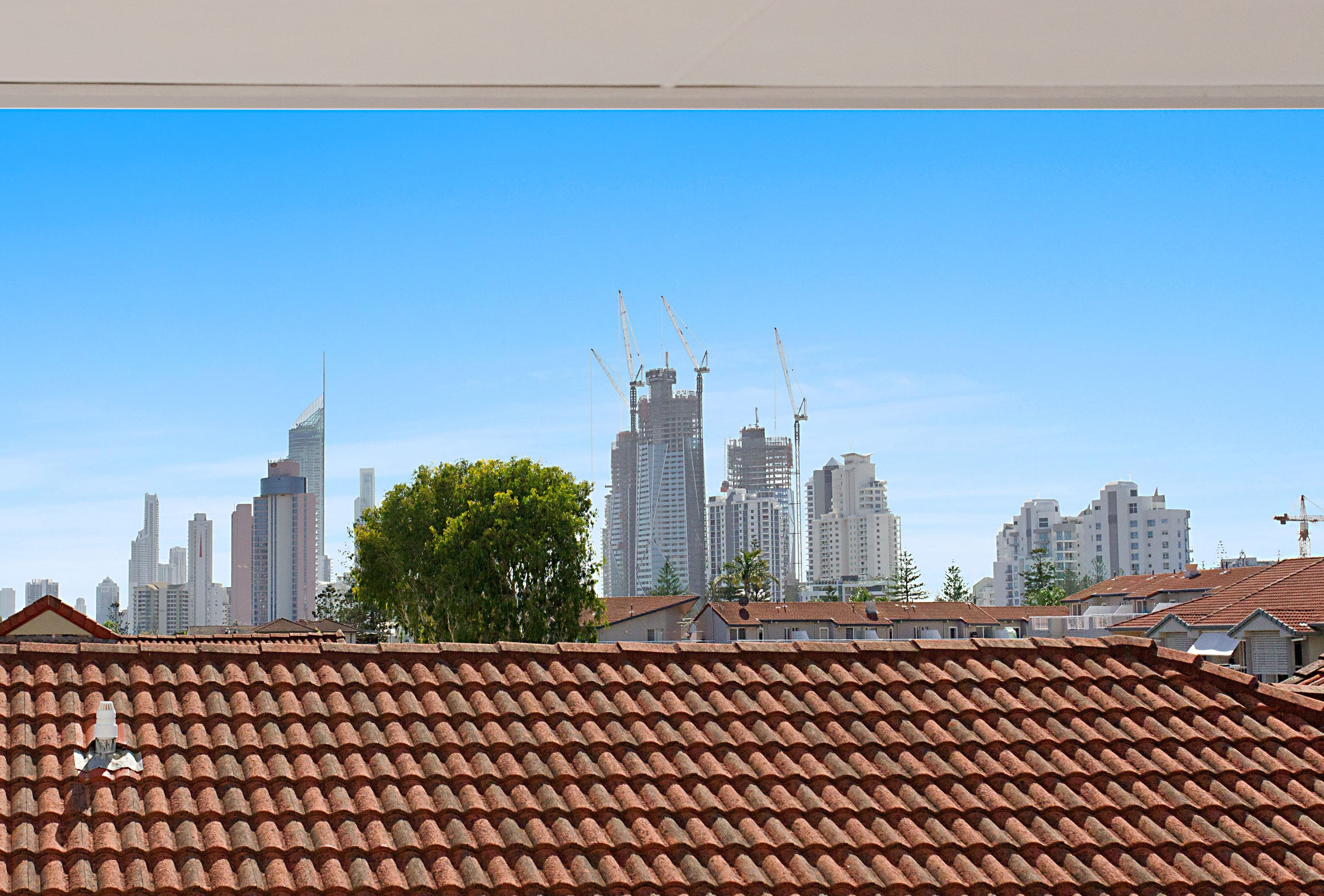 6 'Reef Pearl' 10 Jubilee Avenue, Broadbeach QLD 4218, Broadbeach - Thumbnail 3
