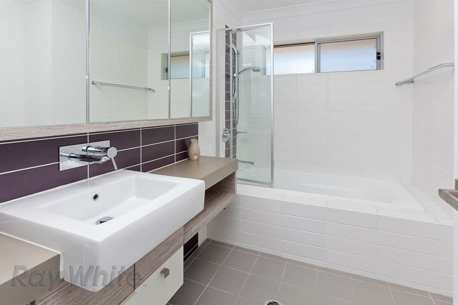 4 Ellerston Avenue, BROOKWATER QLD 4300, Brookwater - Thumbnail 8
