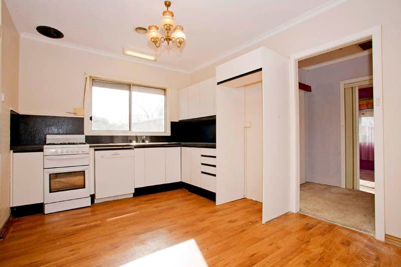 14 Fronsac Avenue, CORIO VIC 3214, Corio - Thumbnail 2