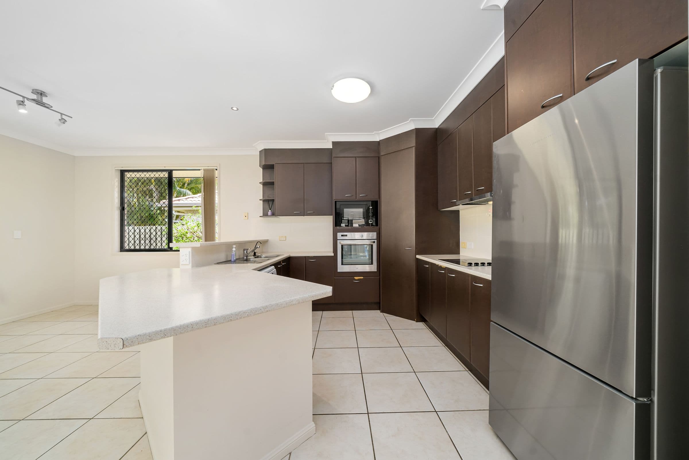 7 Picabeen Court, North Lakes QLD 4509, North Lakes - Thumbnail 2