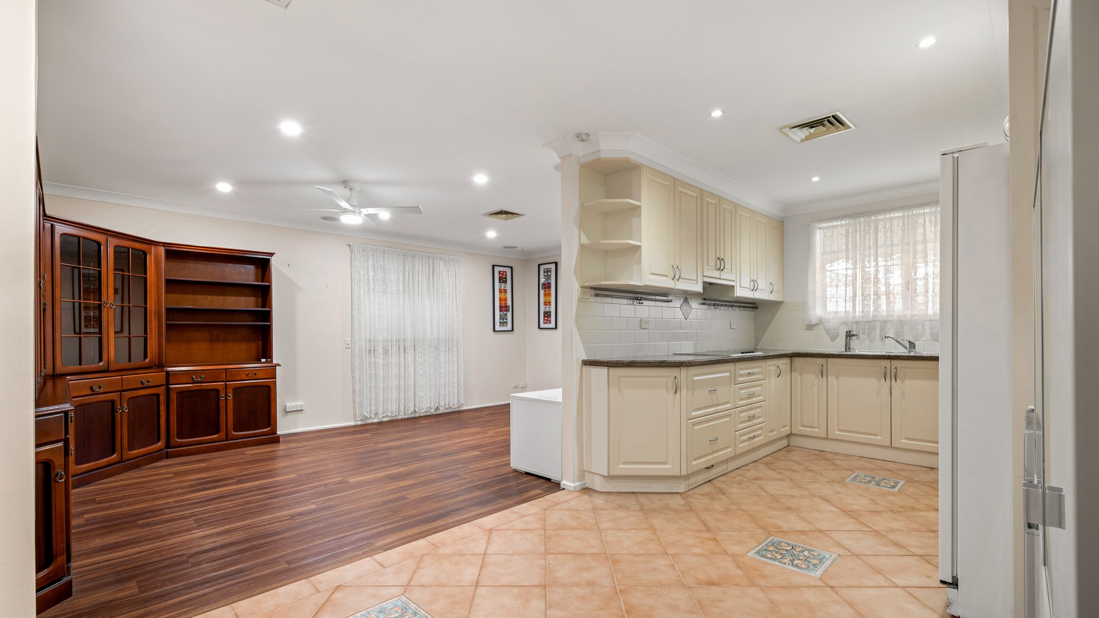 3/209 Harrow Road, Glenfield NSW 2167, Glenfield - Thumbnail 4