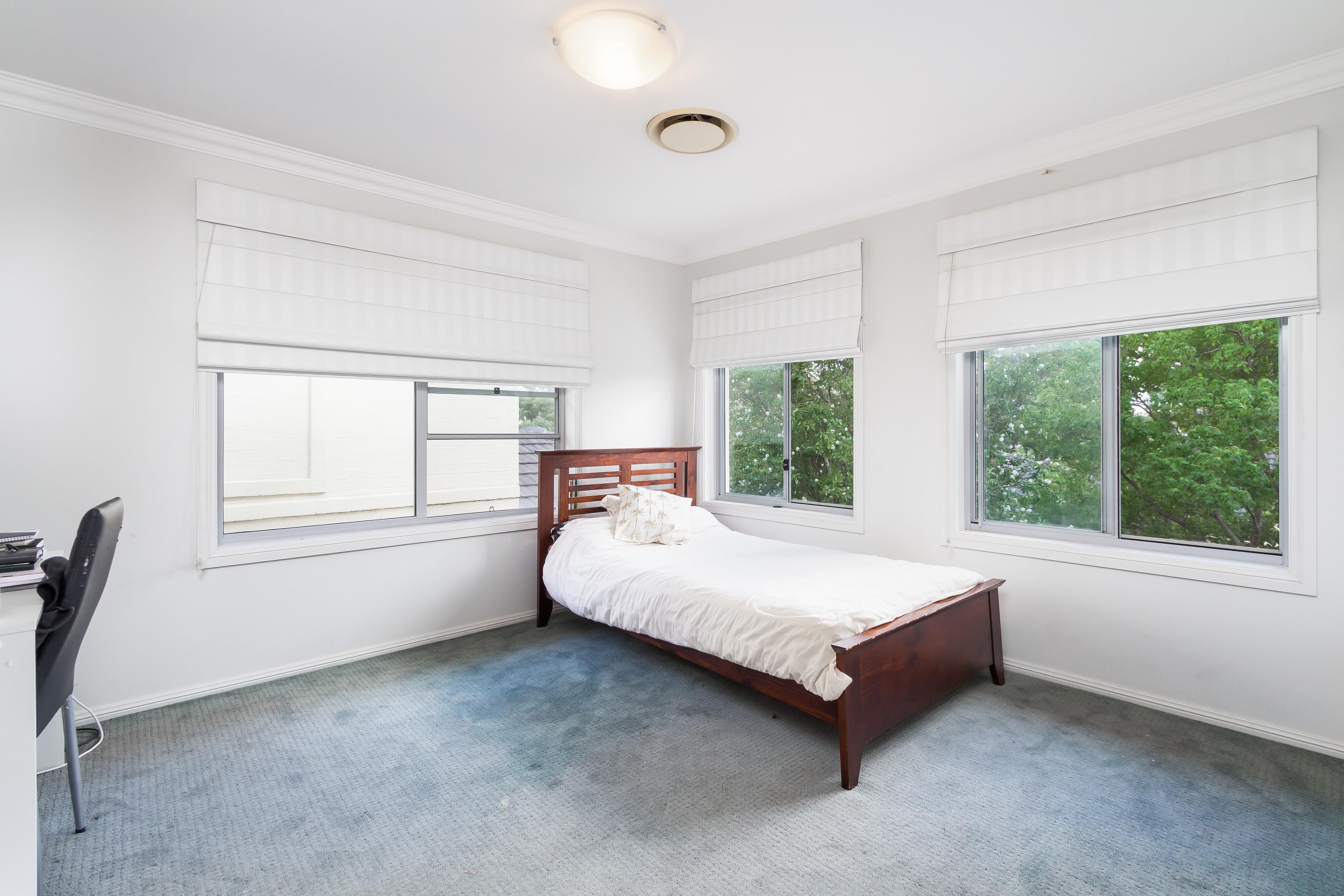 3 Cavalry Grove, Glenwood - Thumbnail 5