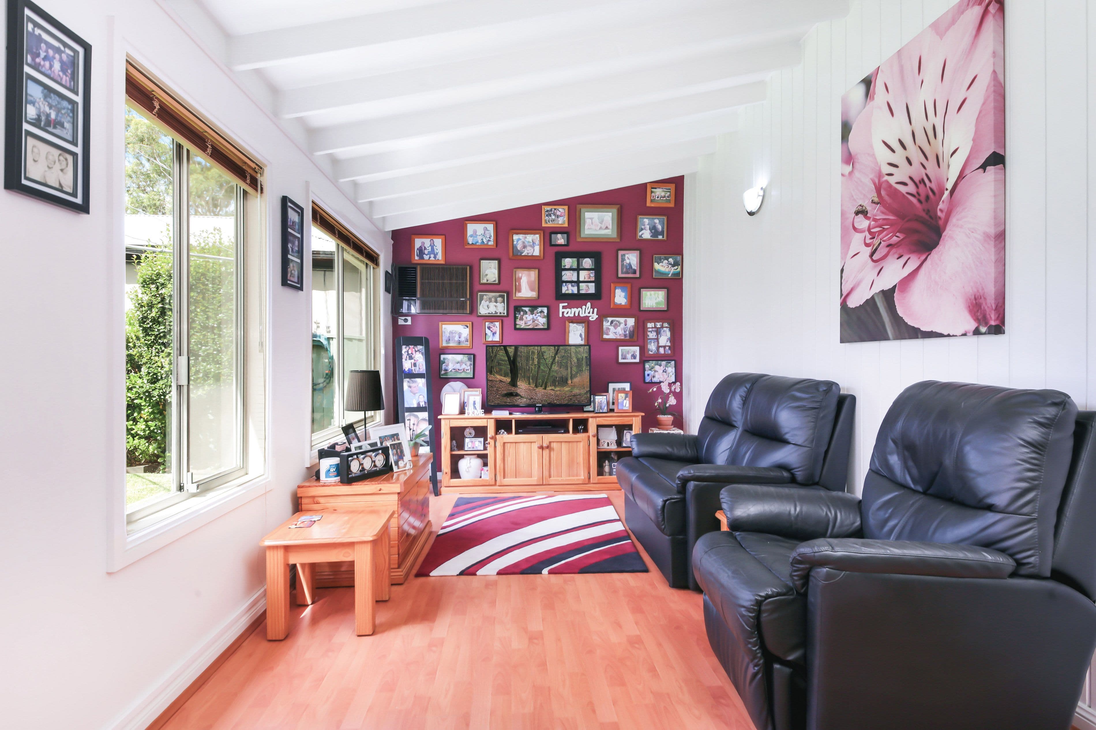 18 Sturt Avenue, Georges Hall - Thumbnail 3