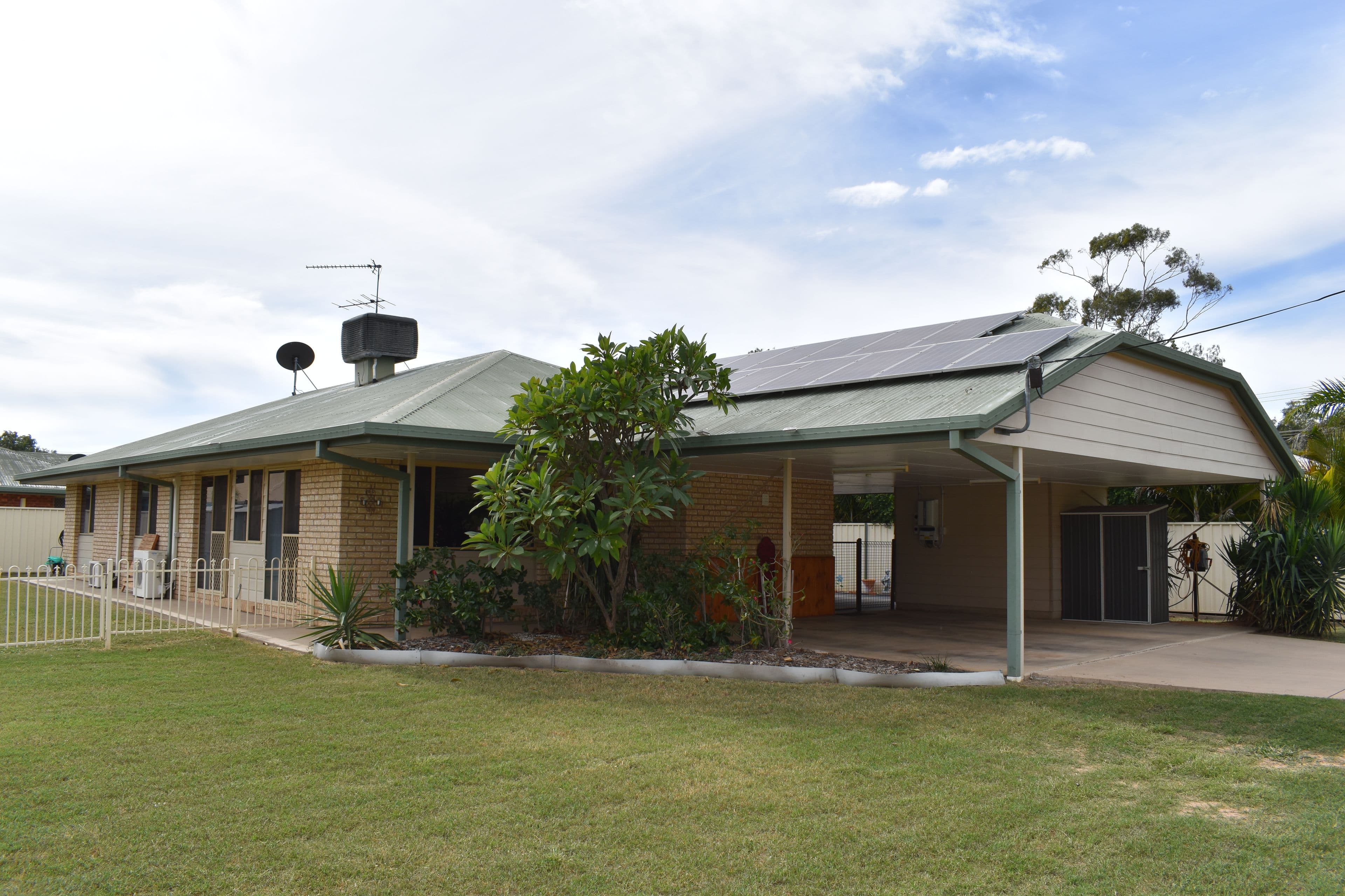 11 Cominos Street, Emerald QLD 4720, Emerald - Image 1