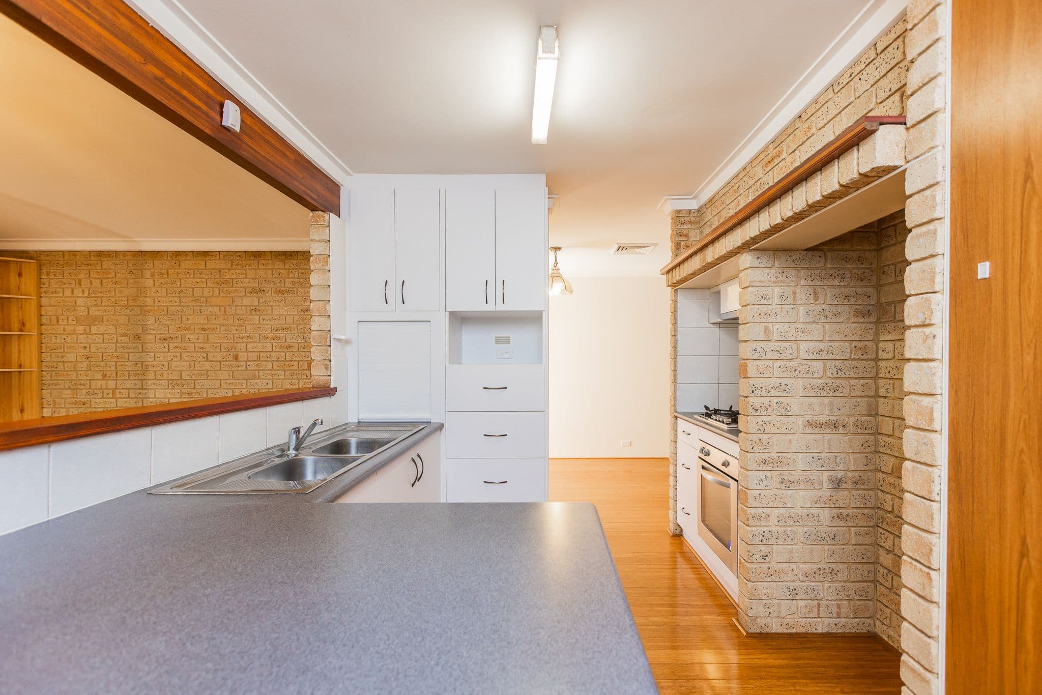 21A Ray Road, Kewdale WA 6105, Kewdale - Thumbnail 2
