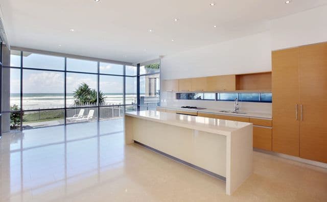 101 Albatross Avenue, MERMAID BEACH QLD 4218, Mermaid Beach - Thumbnail 3