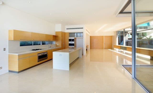 101 Albatross Avenue, MERMAID BEACH QLD 4218, Mermaid Beach - Thumbnail 4
