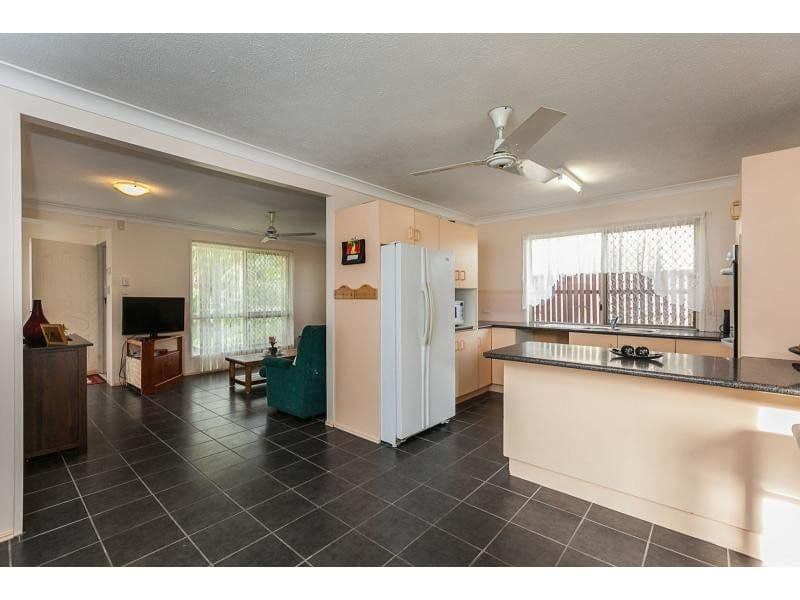 49 Kingfisher Parade, NORMAN GARDENS QLD 4701, Norman Gardens - Thumbnail 4