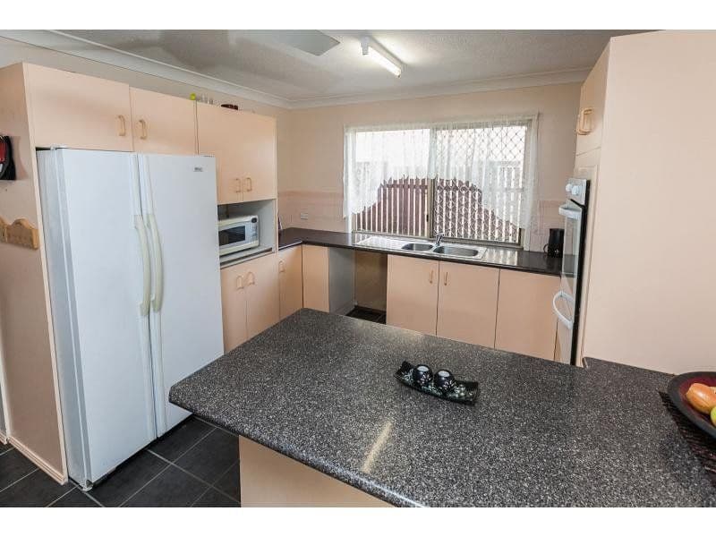 49 Kingfisher Parade, NORMAN GARDENS QLD 4701, Norman Gardens - Thumbnail 5