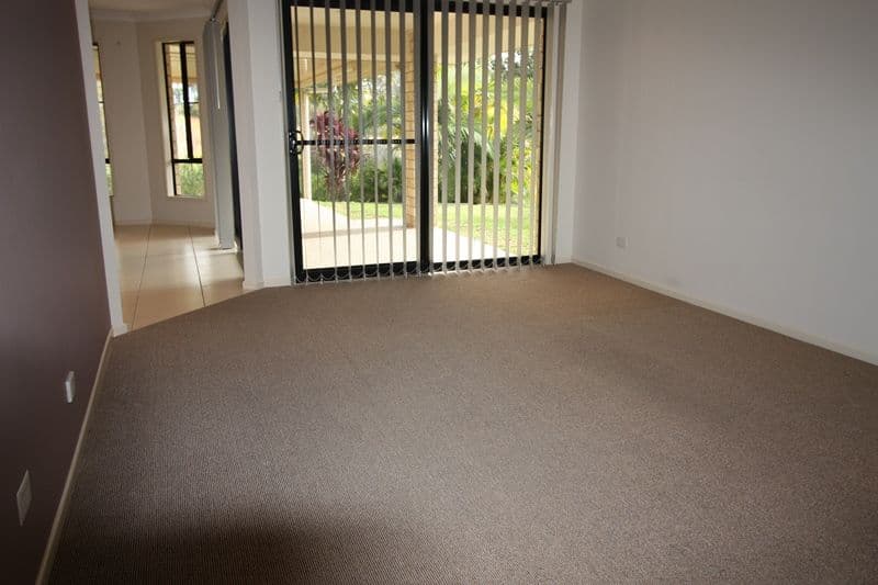 19 Jasmine Avenue, SOUTHSIDE QLD 4570, Southside - Thumbnail 4
