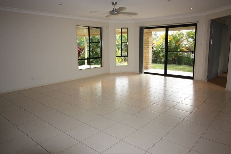 19 Jasmine Avenue, SOUTHSIDE QLD 4570, Southside - Thumbnail 5