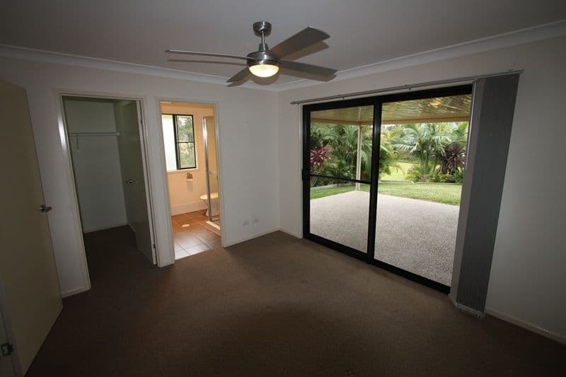 19 Jasmine Avenue, SOUTHSIDE QLD 4570, Southside - Thumbnail 8