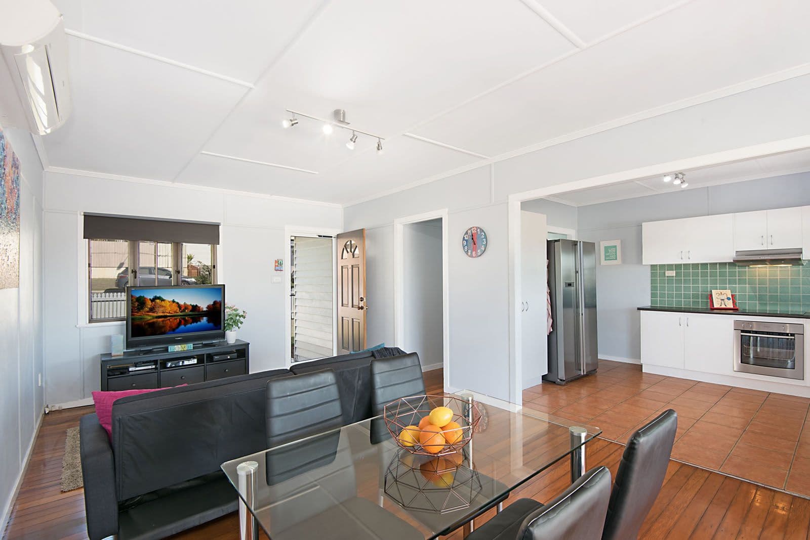 53 Hawkwood Street, Mount Gravatt East QLD 4122, Mount Gravatt East - Thumbnail 3