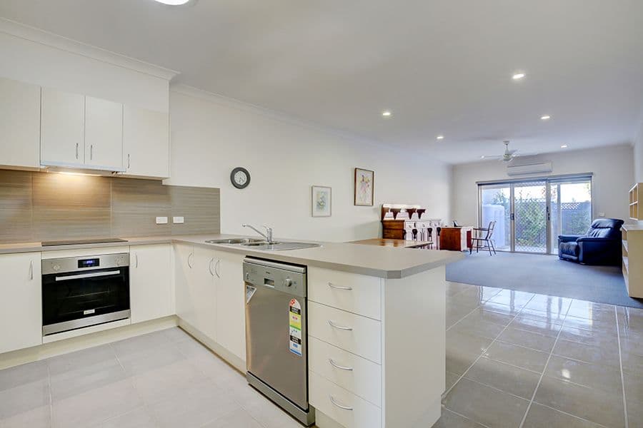 4 Rundle Street, Wodonga VIC 3690, Wodonga - Thumbnail 2