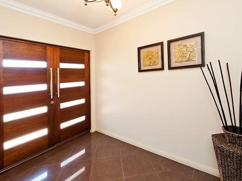 4 Bramley Drive, CANNING VALE WA 6155, Canning Vale - Thumbnail 3