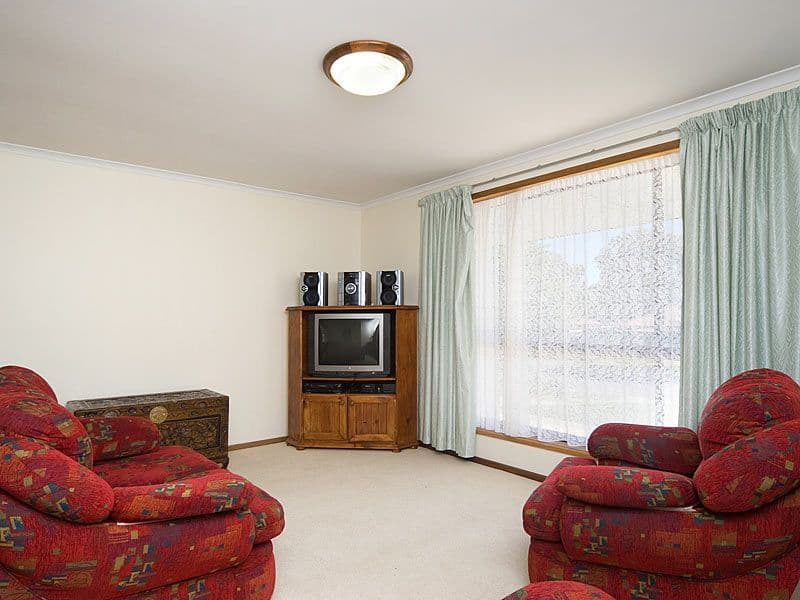 26 Gilbert Road, MOUNT BARKER SA 5251, Mount Barker - Thumbnail 2