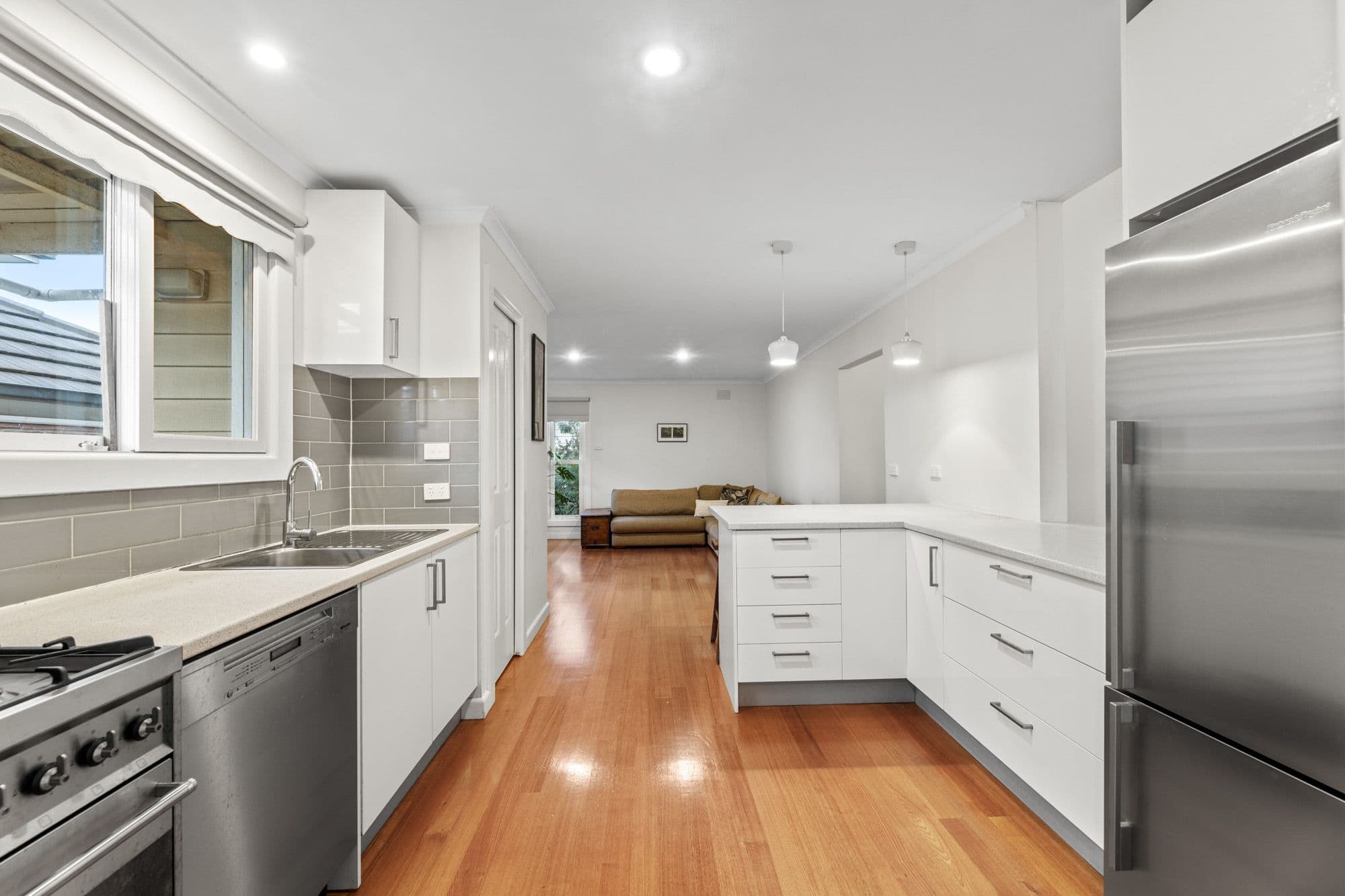 11 McKean Street, Box Hill North VIC 3129, Box Hill North - Thumbnail 3