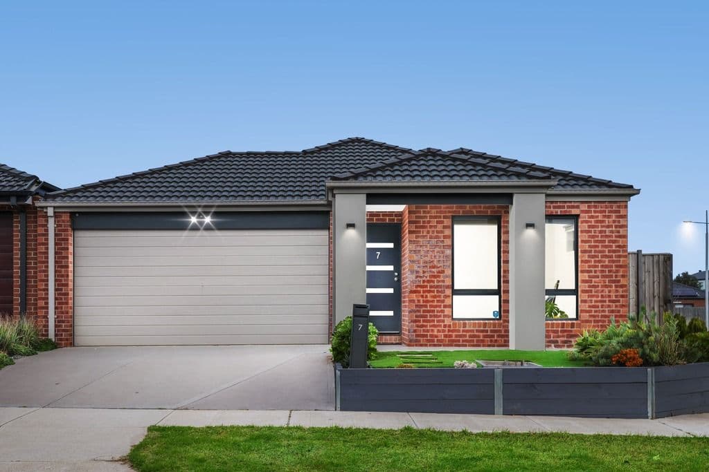 7 Casabene Drive, Tarneit VIC 3029, Tarneit - Image 1