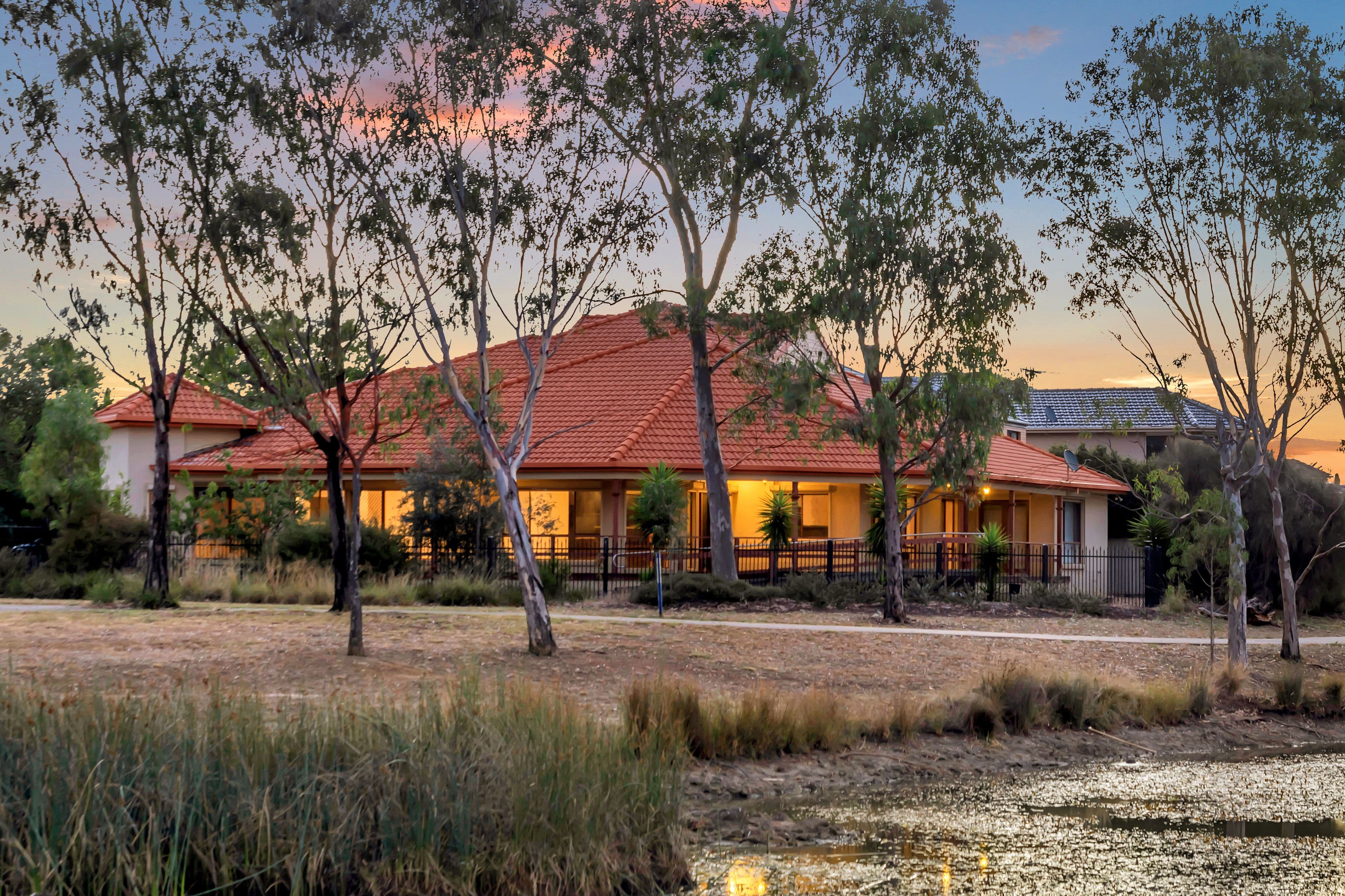 5 Waterford Close, Caroline Springs VIC 3023, Caroline Springs - Image 1