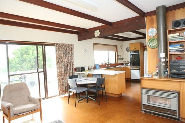 22 Skiddaw Crescent, WARRNAMBOOL VIC 3280, Warrnambool - Thumbnail 6