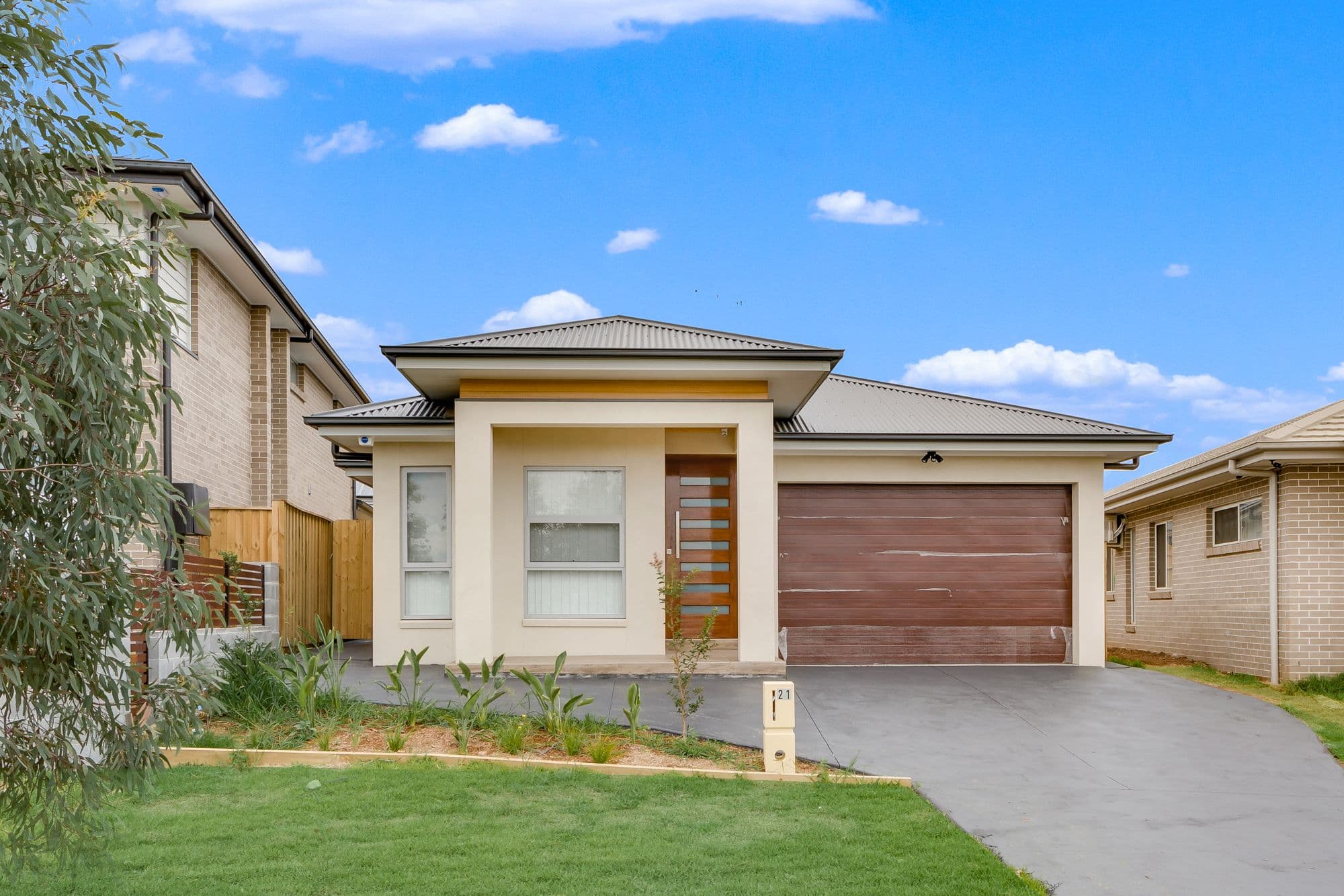 Minto NSW 2566, Minto - Image 1