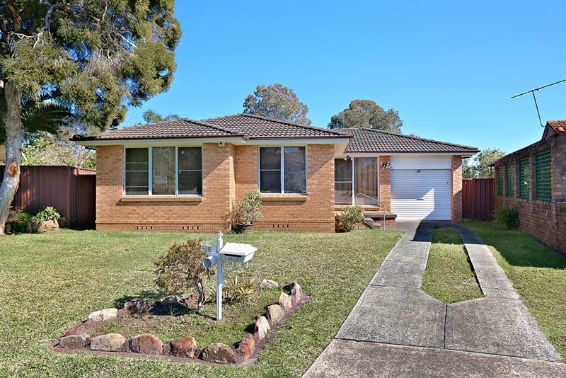 16 Malvern Close, St Johns Park NSW 2176, St Johns Park - Image 1