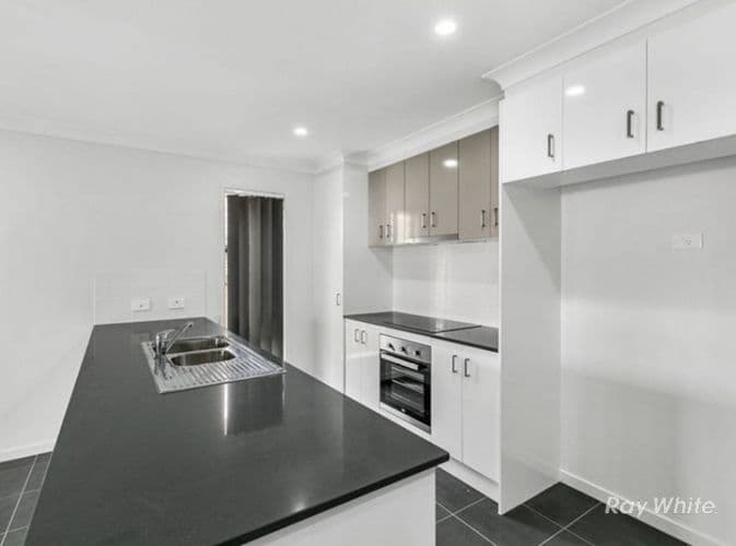 16 Bluestone Drive, Logan Reserve QLD 4133, Logan Reserve - Thumbnail 7