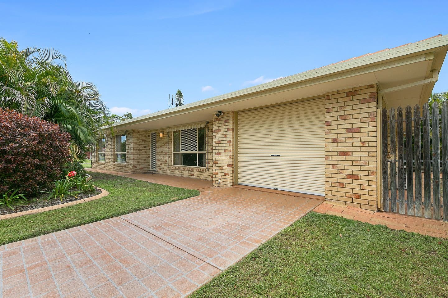 4 Lido Parade, Urangan QLD 4655, Urangan - Image 1
