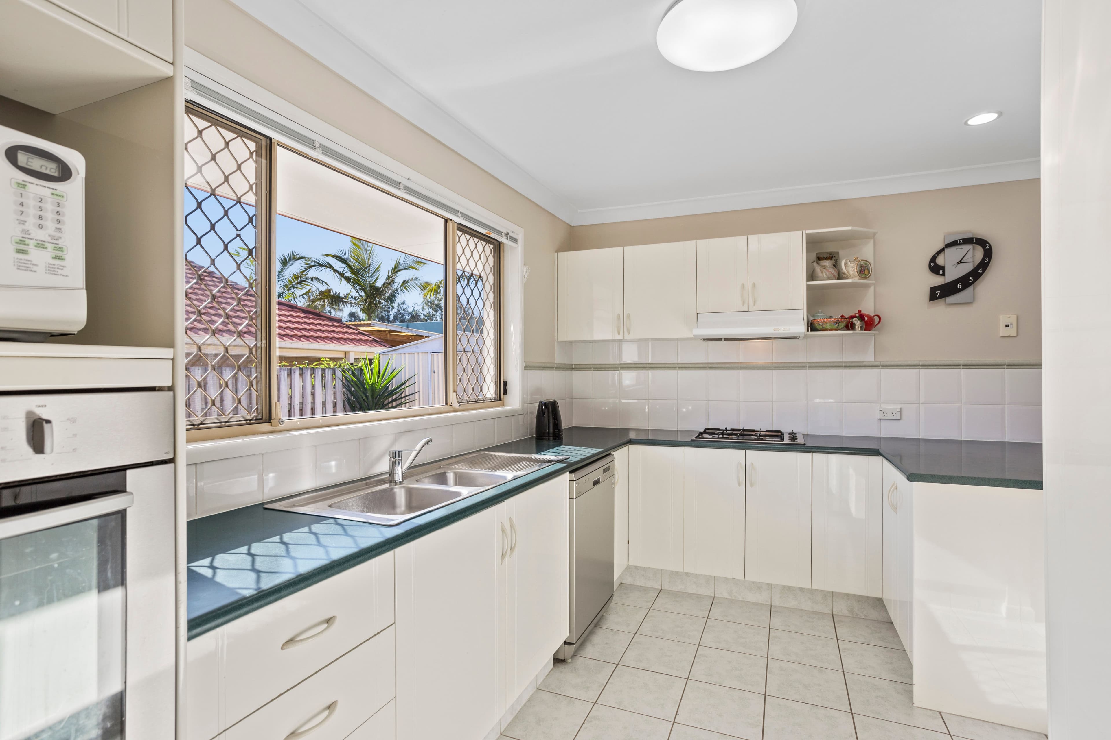 27 Madeline Street, Mudgeeraba QLD 4213, Mudgeeraba - Thumbnail 5