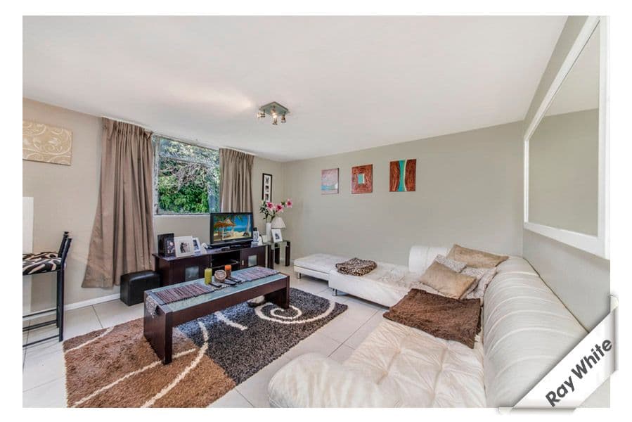 10 Stornaway Road, Queanbeyan NSW 2620, Queanbeyan - Thumbnail 2